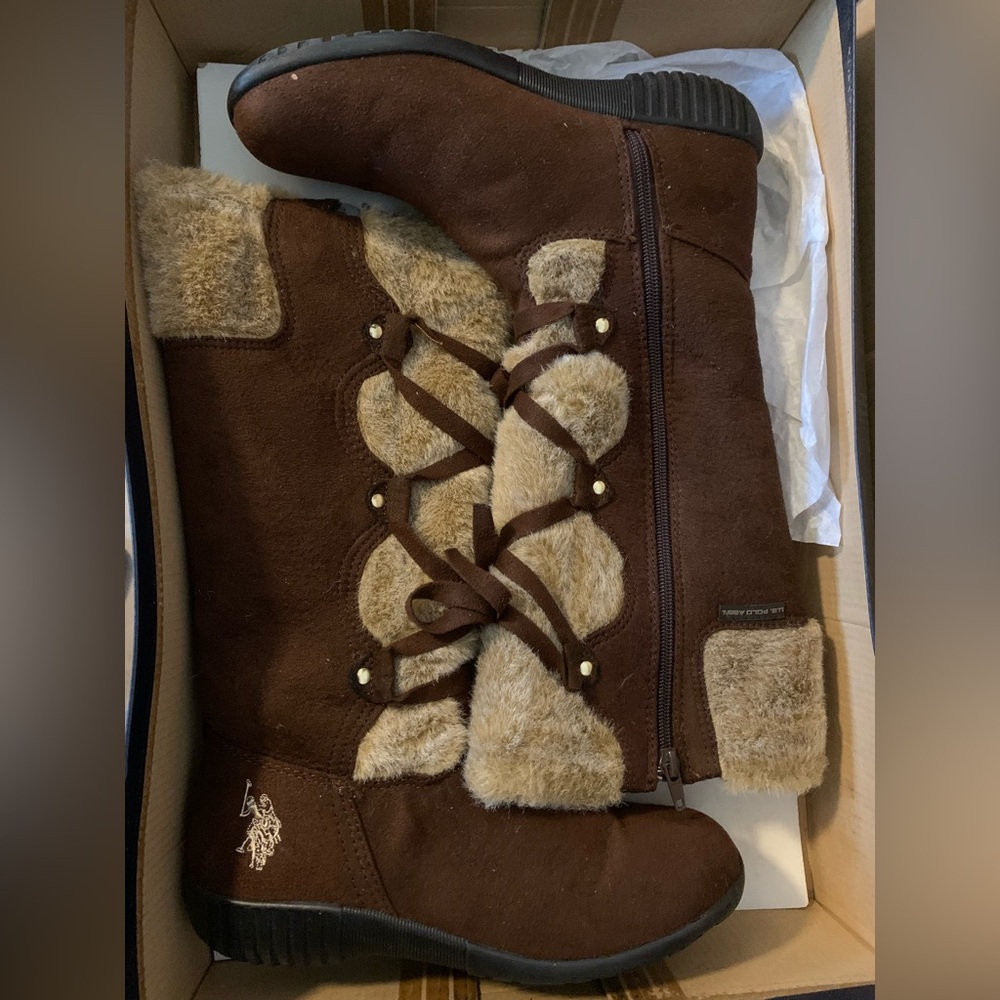 Brown Suede Fur-Lined Boots